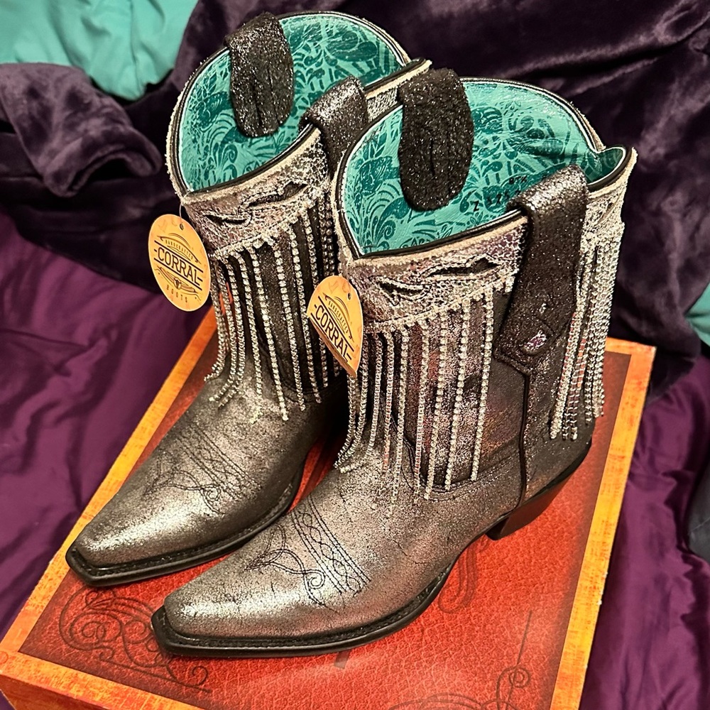 Corral boots, brand new, never worn, size 7